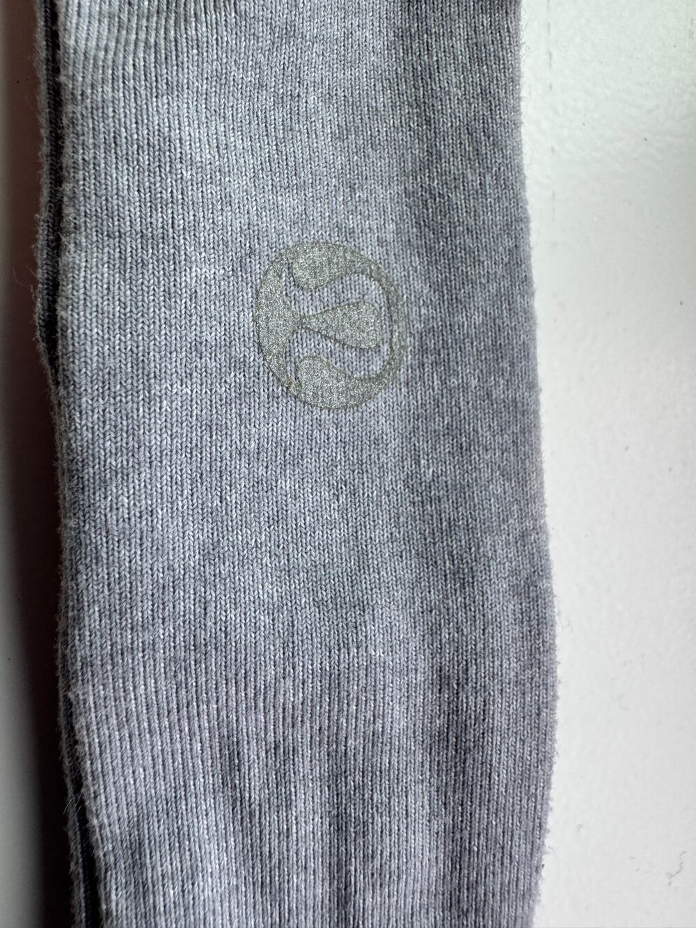 lululemon Women's Gray Athletic Headband One Size Stretch Workout Yoga Running